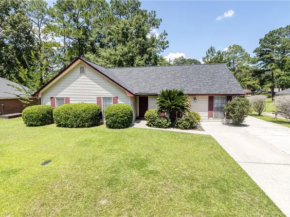 8 Bitterroot Lane, Savannah, GA 31419