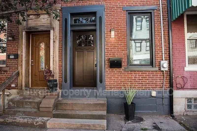 2512 Penn Ave