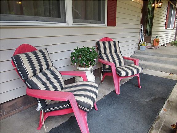 2nd image of 2742 W Westchester Dr