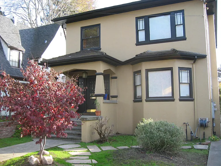2722 Russell St #2720 — Photo 1