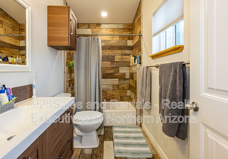 2304 N Talkington Dr — Photo 6