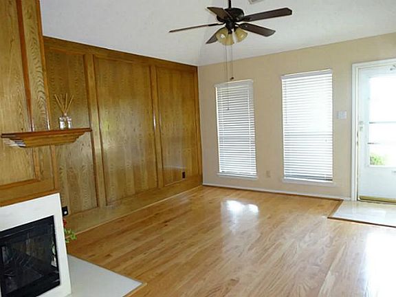 2nd image of 2066 Arbor Creek Dr APT A