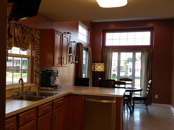 Vaulted Kitchen 