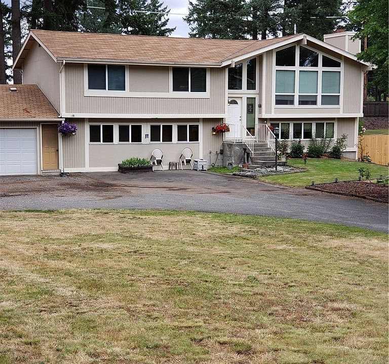 1st image of 3309 177th St E