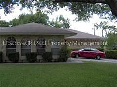 5th image of 952 Serenade Dr
