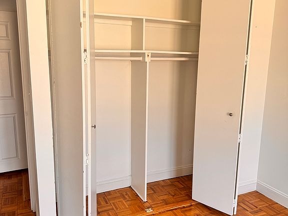 4th image of 4430 Douglaston Pkwy APT 4B
