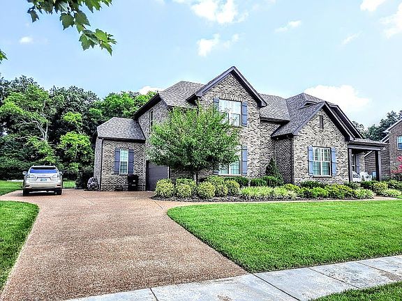 2nd image of 2060 Audubon Ln