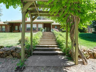 10737 Rainbow Ridge Rd, Grass Valley, CA, 95949
