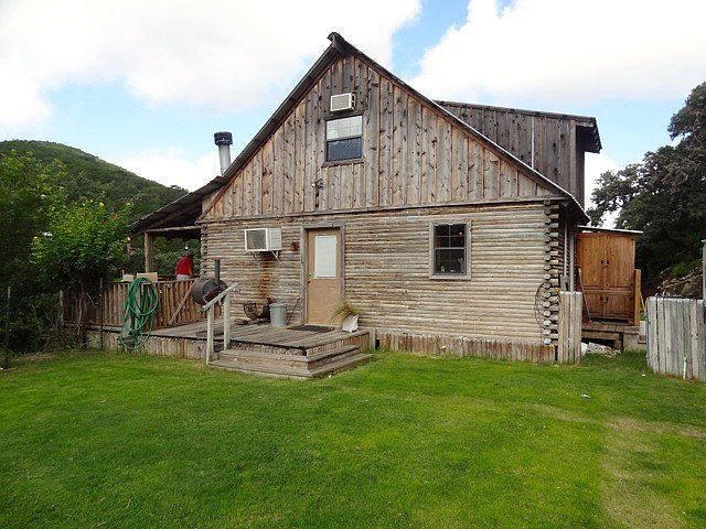 1st image of 23 Cedar Cliff Dr