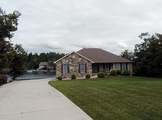 925 Modac Dr, Crossville, TN 38572
