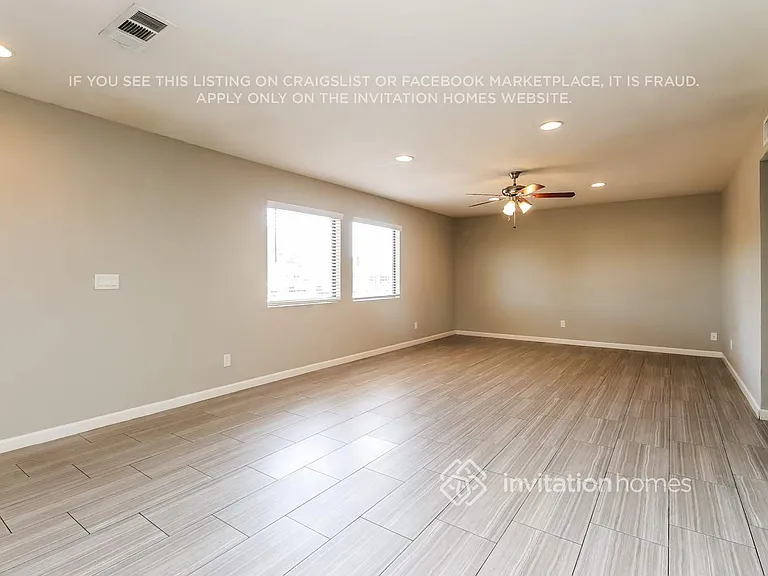 1027 E Frost Dr — Photo 3