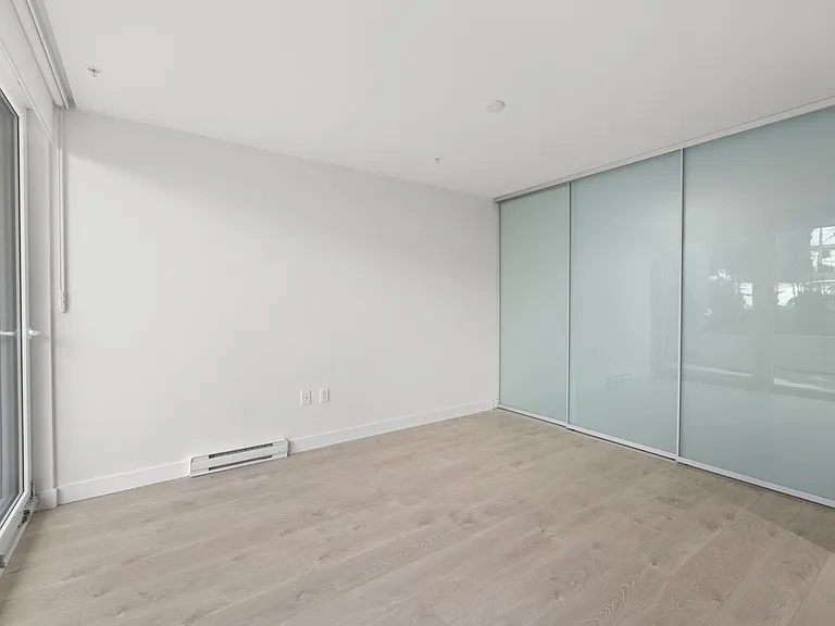 312 E 15th Ave — Photo 15