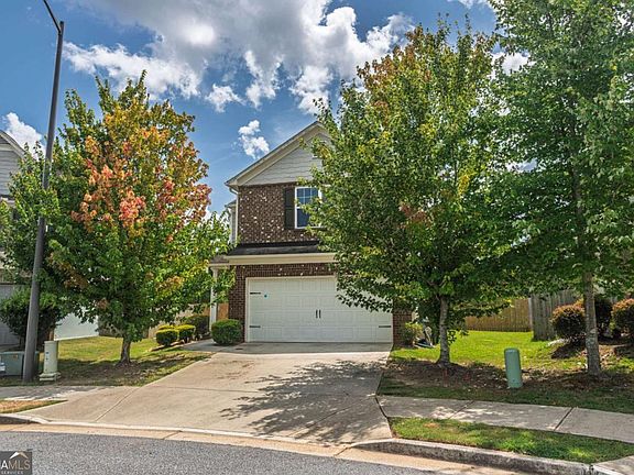 2nd image of 460 Meadowbend Cir