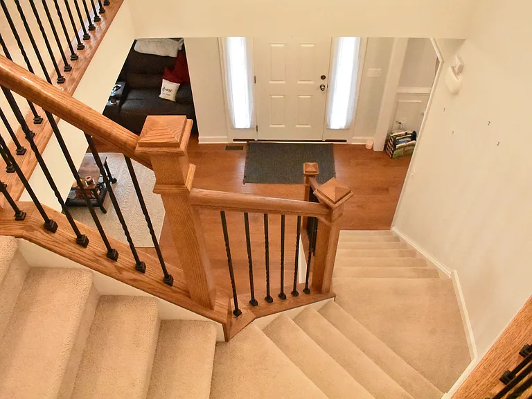526 Monticello Cir — Photo 17