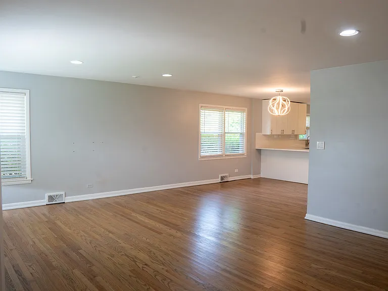 9733 Karlov Ave — Photo 5