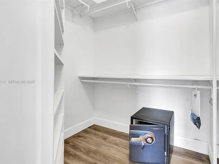 20985 SW 84th Ave — Photo 30