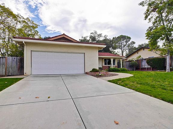5th image of 20232 Saratoga Vista Ct