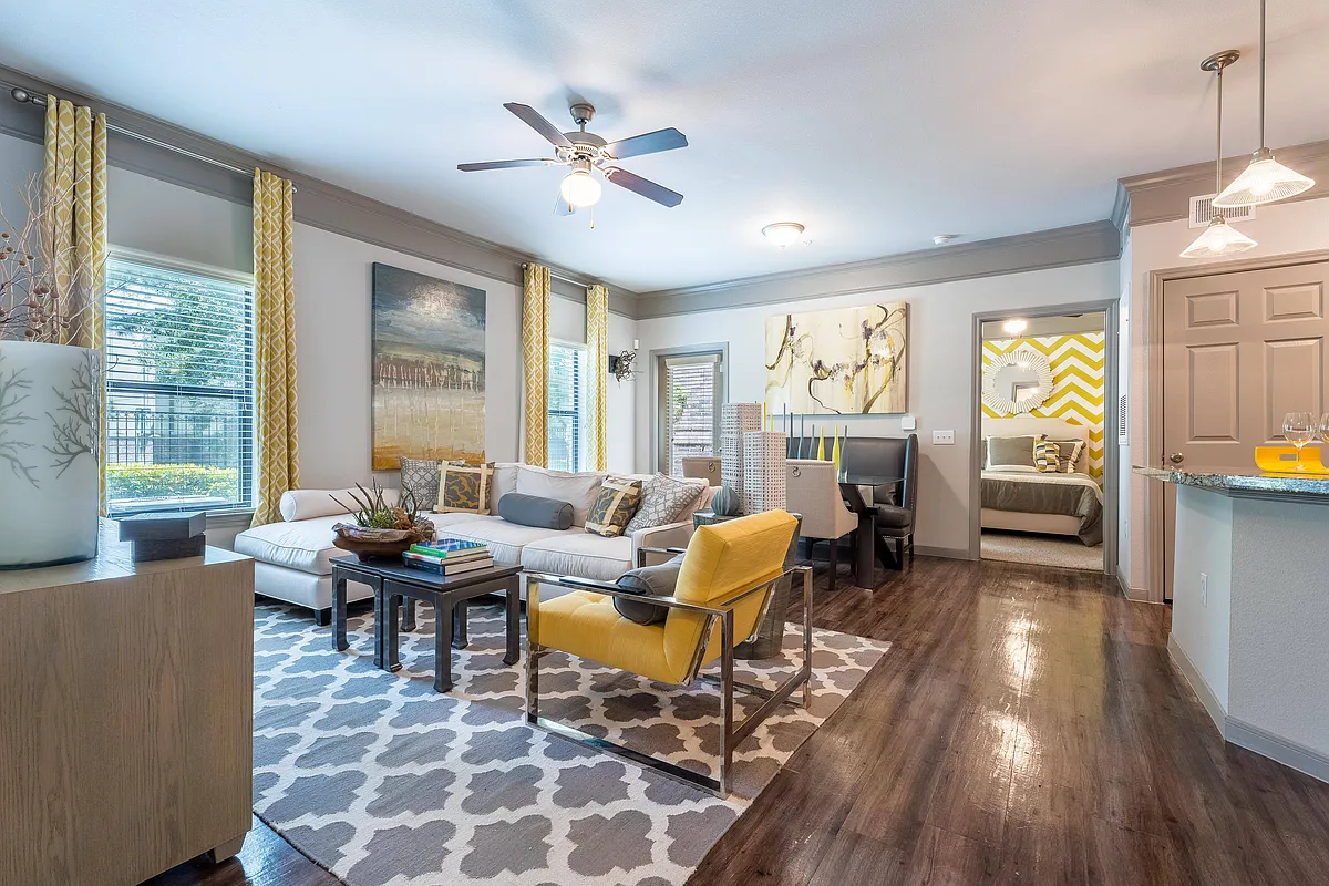 Building Photo - Waterstone at Cinco Ranch
