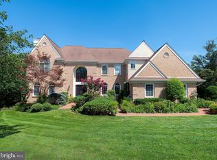 708 Sturbridge Dr, Bryn Mawr, PA 19010