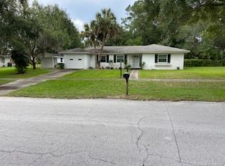 9001 N Golfview Dr, Citrus Springs, FL 34434