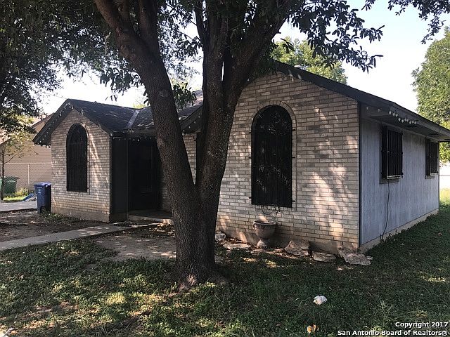 1st image of 619 S San Patricio St