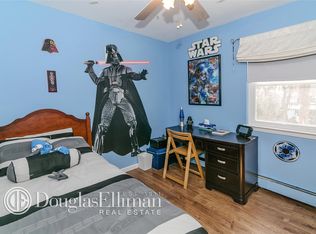 18 Lake Ave, Ronkonkoma, NY 11779