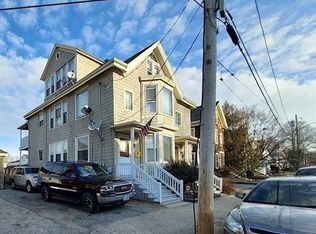 24 Fountain St, Haverhill, MA 01830