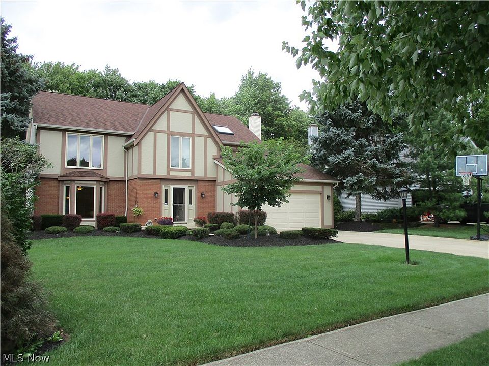 1st image of 20266 Wildwood Ln