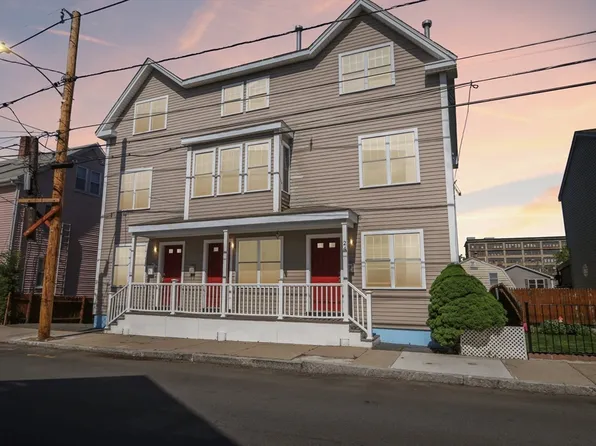 24 Harris St #A, Peabody, MA 01960