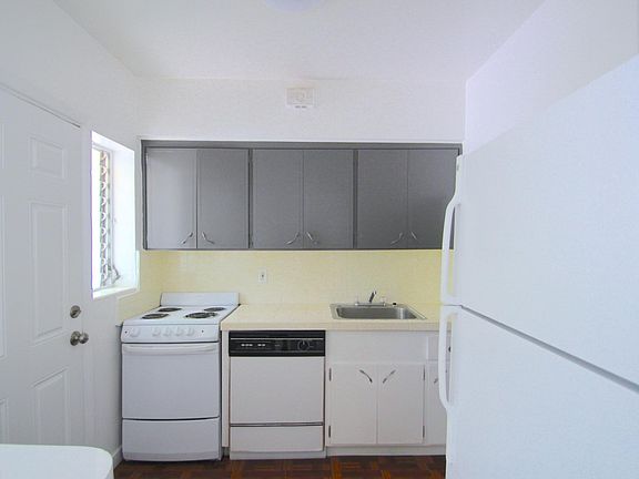 5th image of 1160 101st St Unit 1