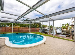 721 New Castle St, Boca Raton, FL 33487