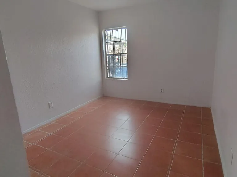 8905 Ankerson St — Photo 5
