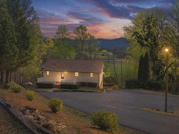 5th image of 70 Jamie Ln