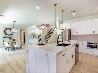 901 Sir Winston St, Henderson, NV, 89052