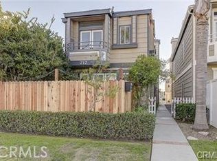 212 Rochester Ave, Huntington Beach, CA 92648