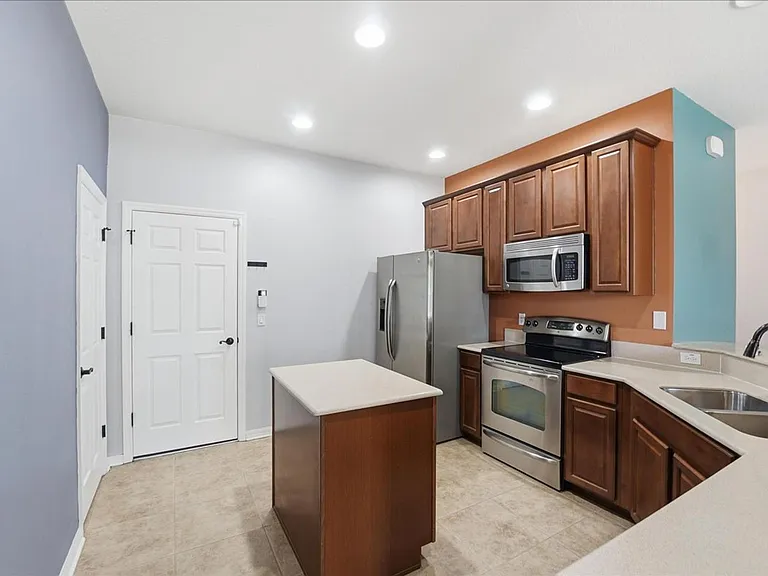 5427 Leighton Ln — Photo 6