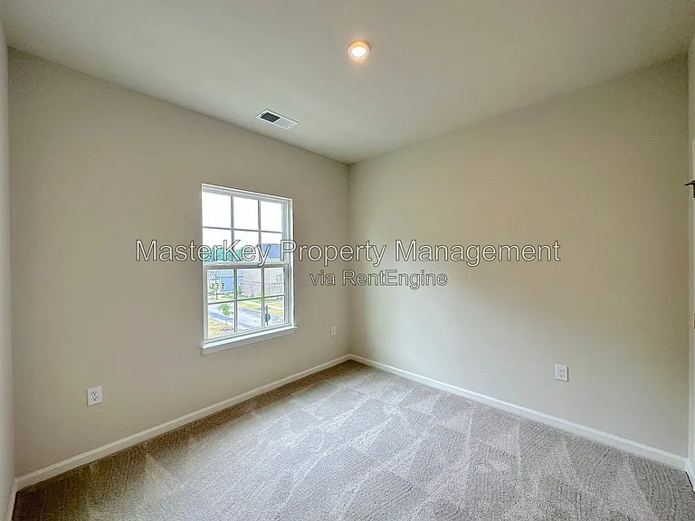 1018 Kentlands Dr — Photo 19