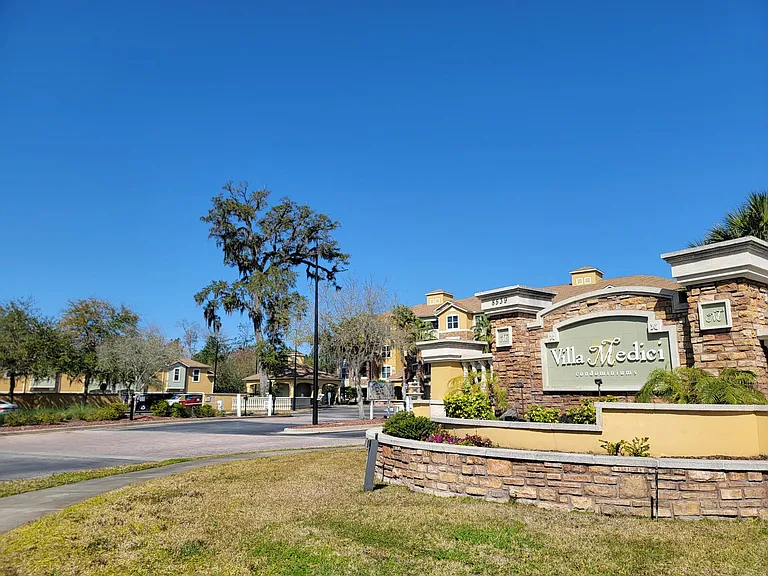 8539 Gate Pkwy W #9301 — Photo 3