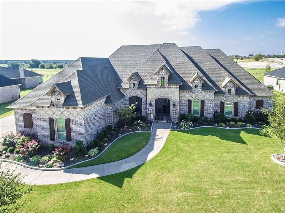 1st image of 2040 Willow Bend Ct