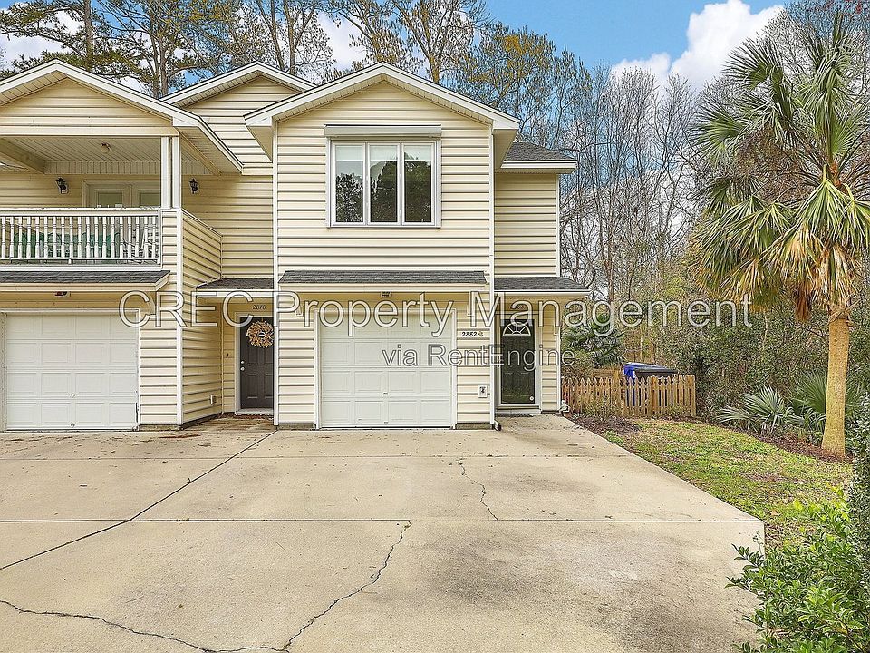 1st image of 2882 Mackenzie Ct