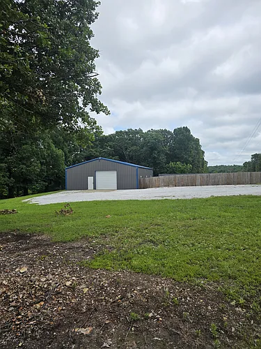 665 Cemetery Rd Photo 1