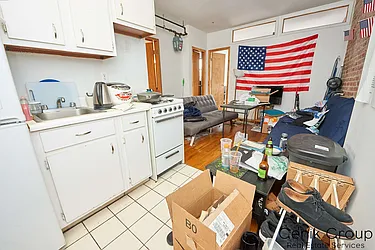 Rented by Genik Group Corp