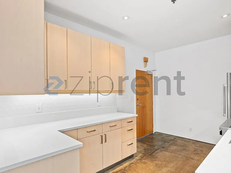1018 4th Ave #123 — Photo 11