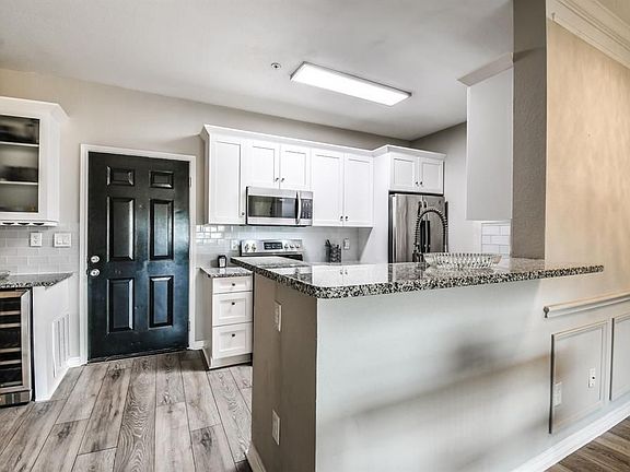4th image of 4311 Bayside Village Dr APT 303