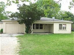 2nd image of 1918 Cedar Dr