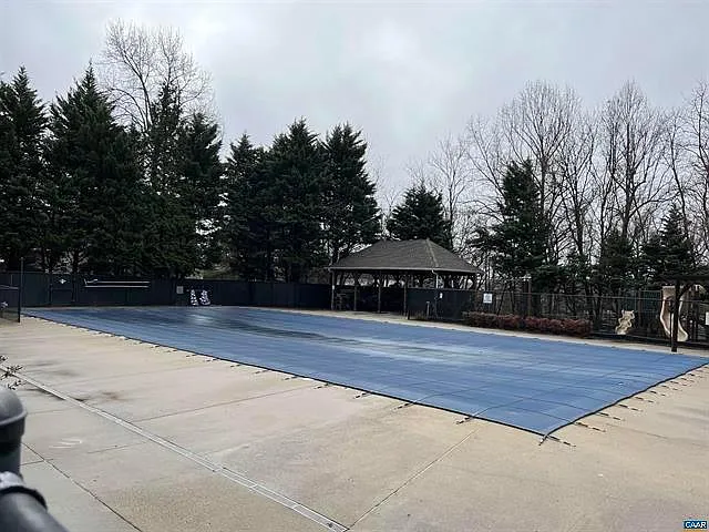 126 Fontana Ct — Photo 24