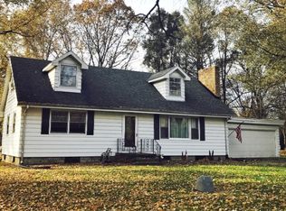 2512 S Park Rd, Eau Claire, MI 49111