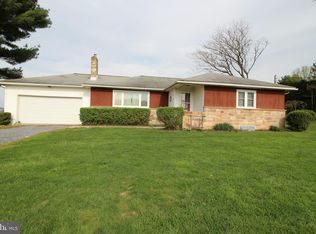 293 Twin County Rd, Morgantown, PA 19543