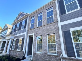 518 Gilder Dr, Carmel, IN 46032