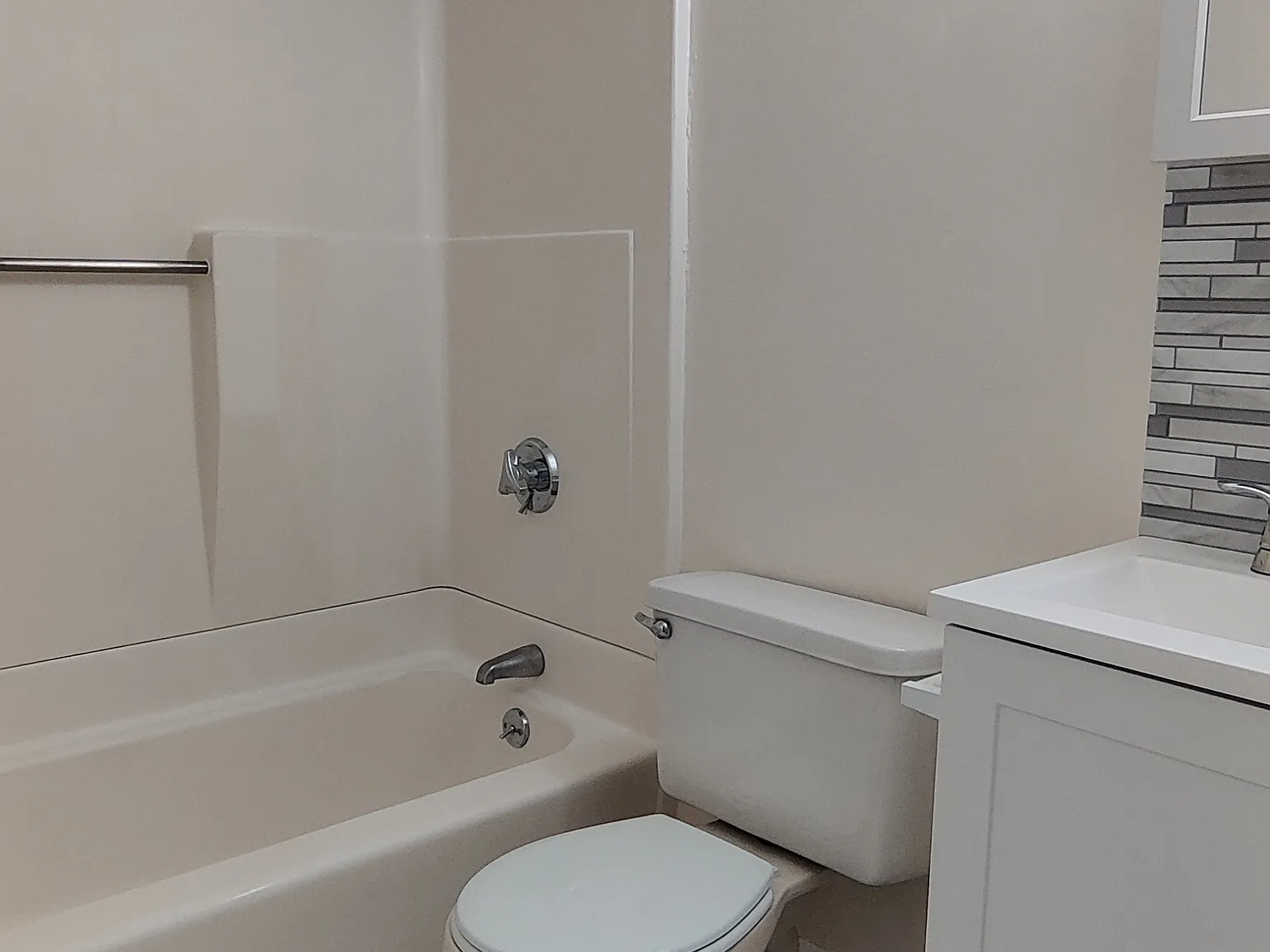 41 Elliott St — Photo 4